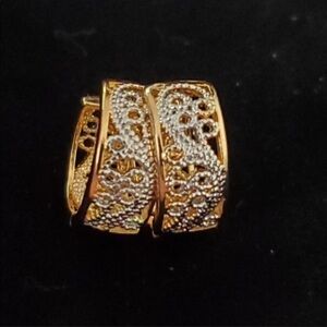 NEW 14k Gold/Silver Plated Filigree Huggie Hoop Earrings